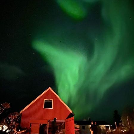 Nydelig Utsikt, Egen Leilighet Med To Parkeringer Movik  Экстерьер фото